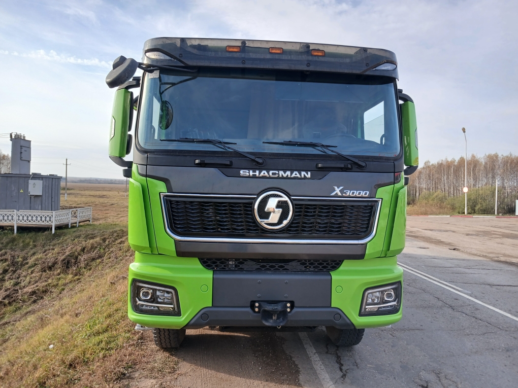 SX* 8x4 Самосвал