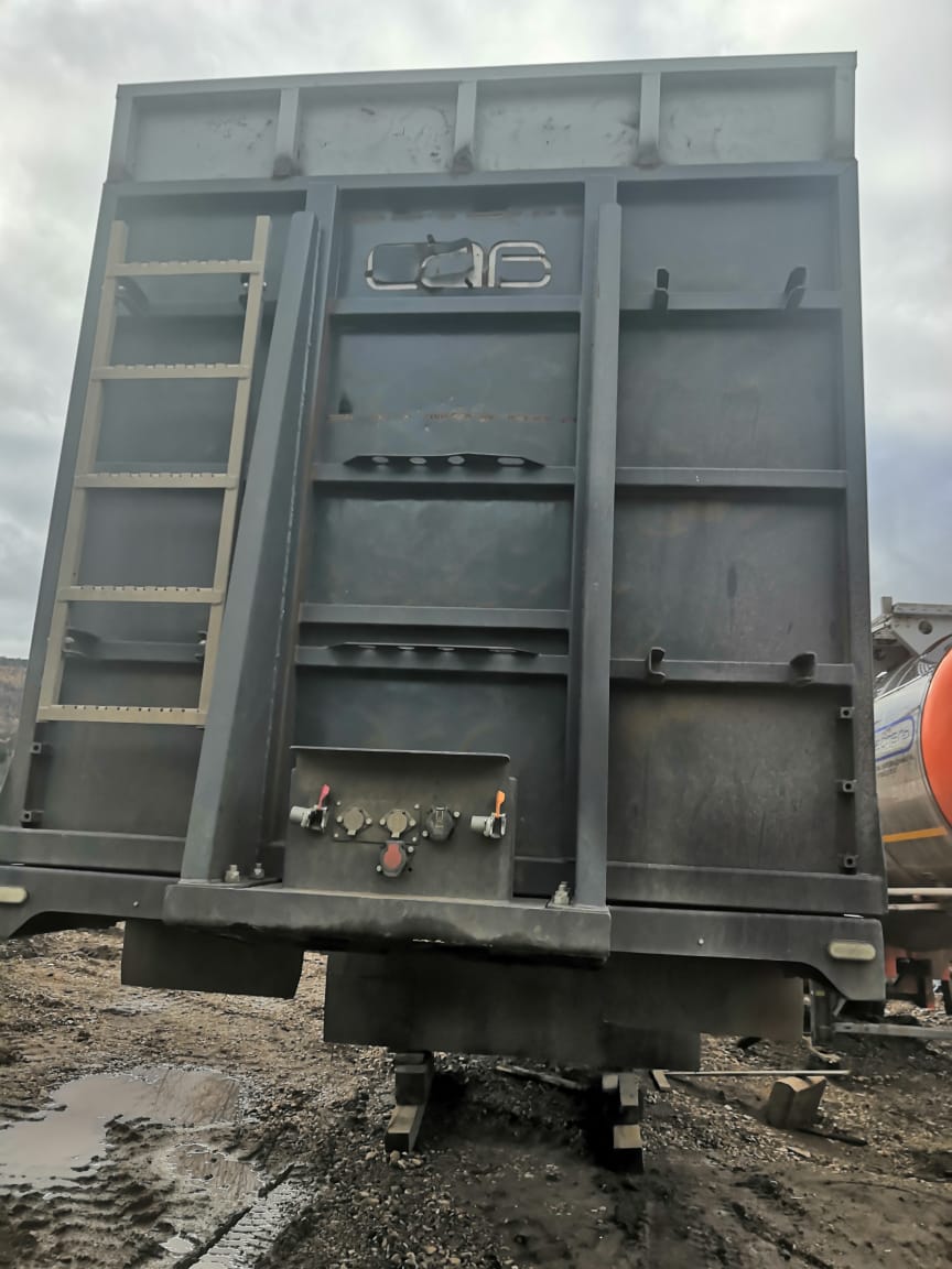 9318* Полуприцеп тяжеловоз 2 оси