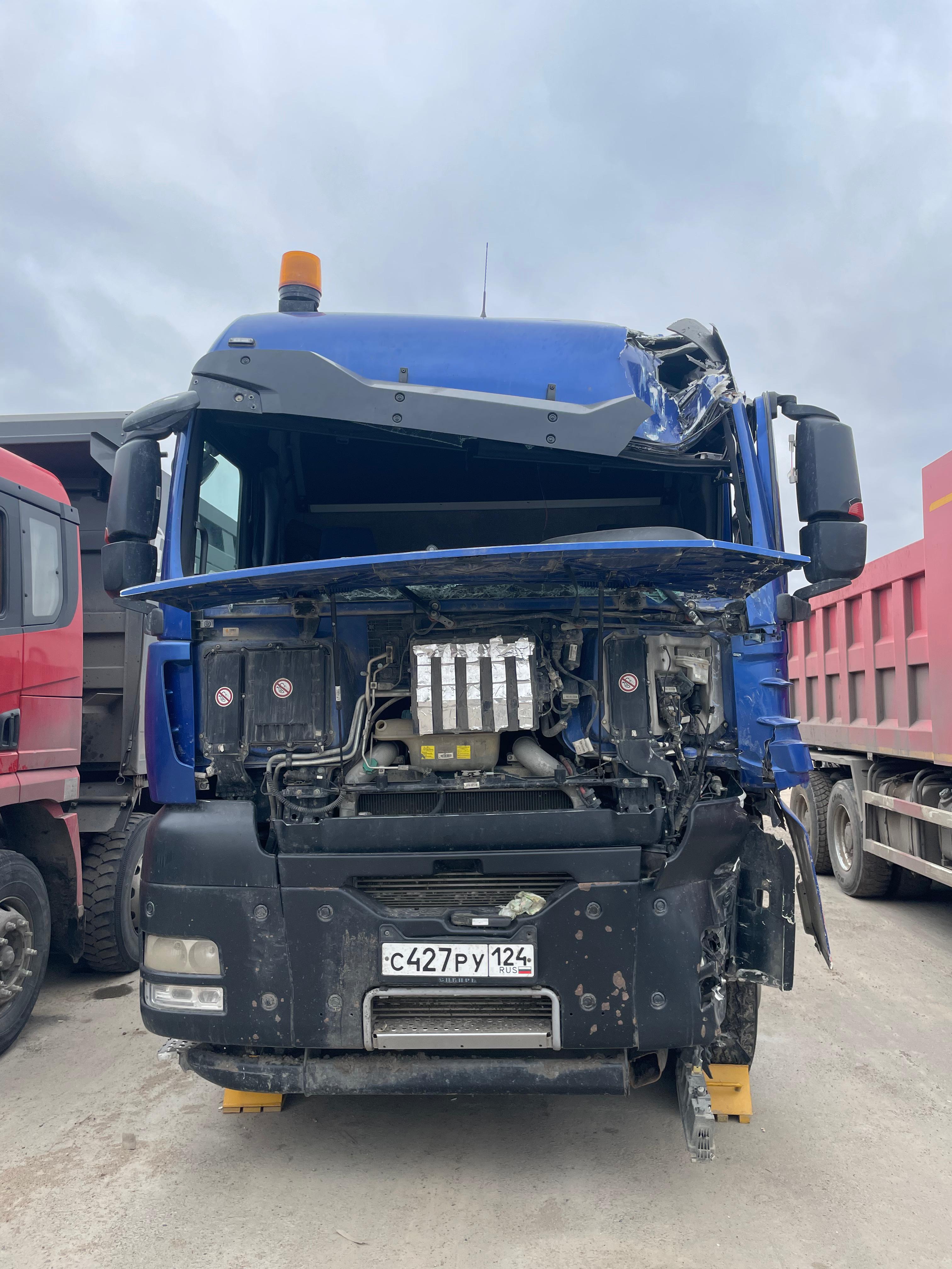 C7H 6x4 Седельный тягач