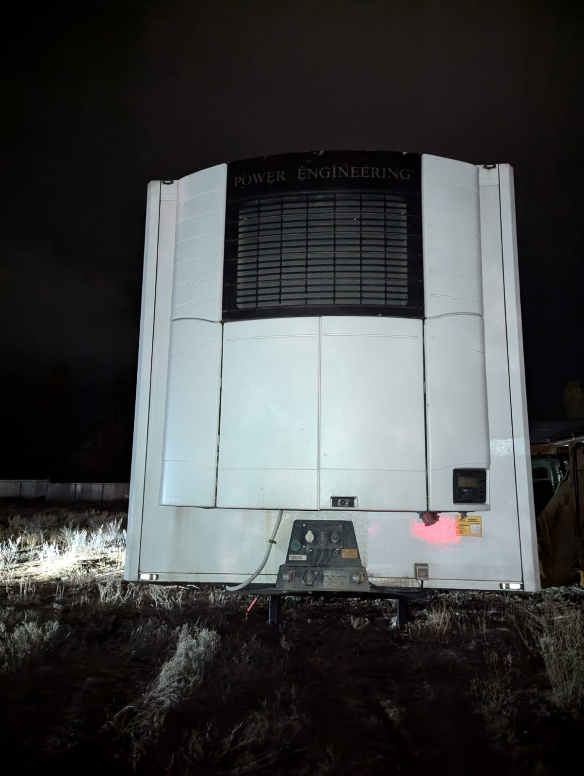 93W000 Полуприцеп изотермический/рефрижератор