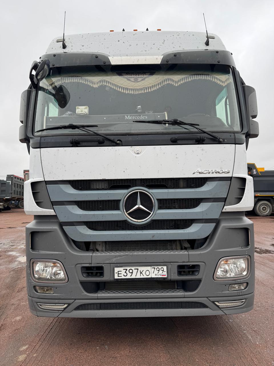 ACTROS 4x2 Седельный тягач