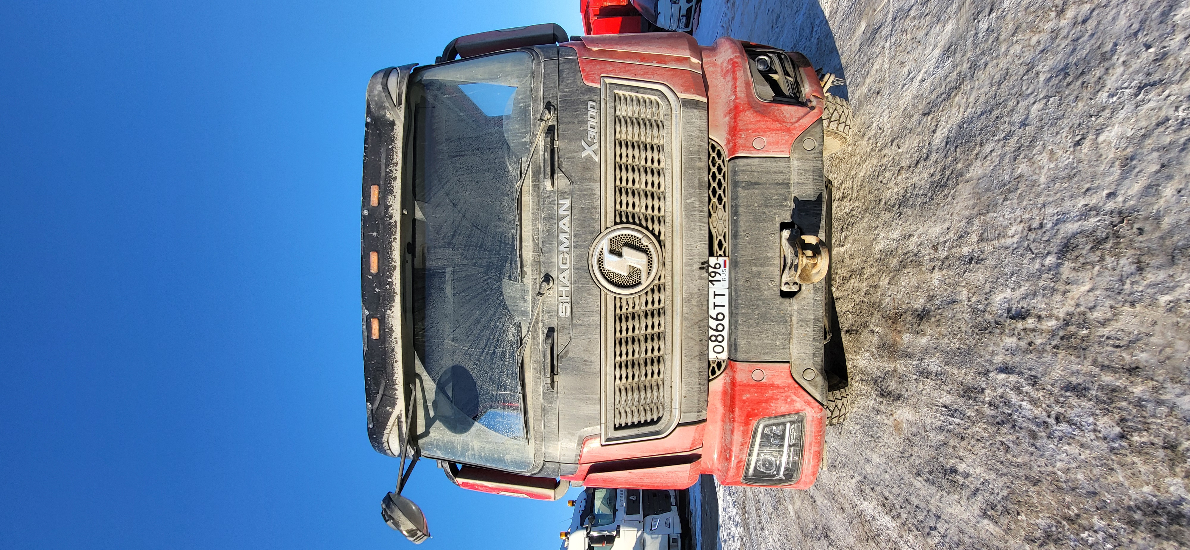 SX* 8x4 Самосвал