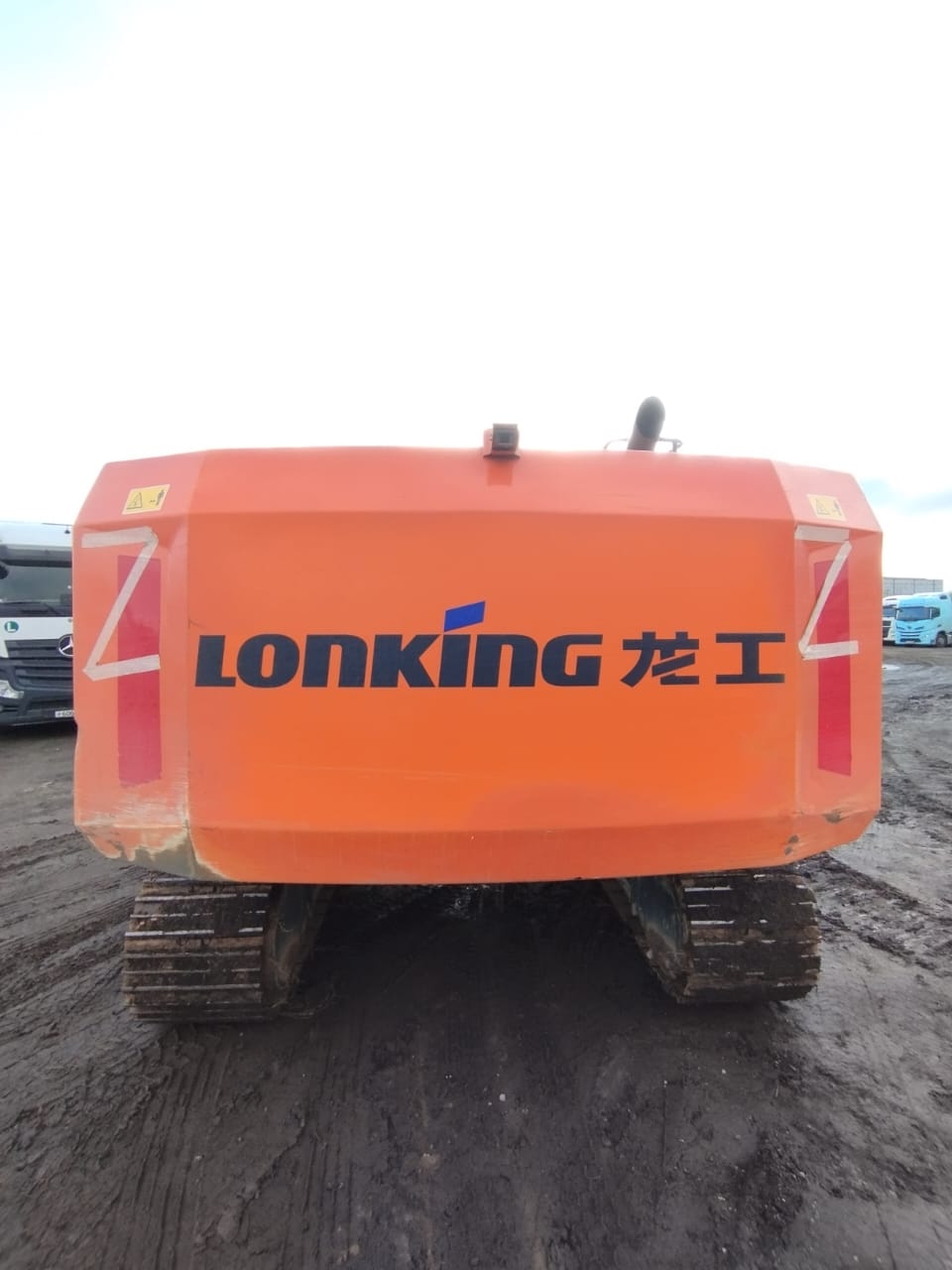 CDM6245 Экскаватор