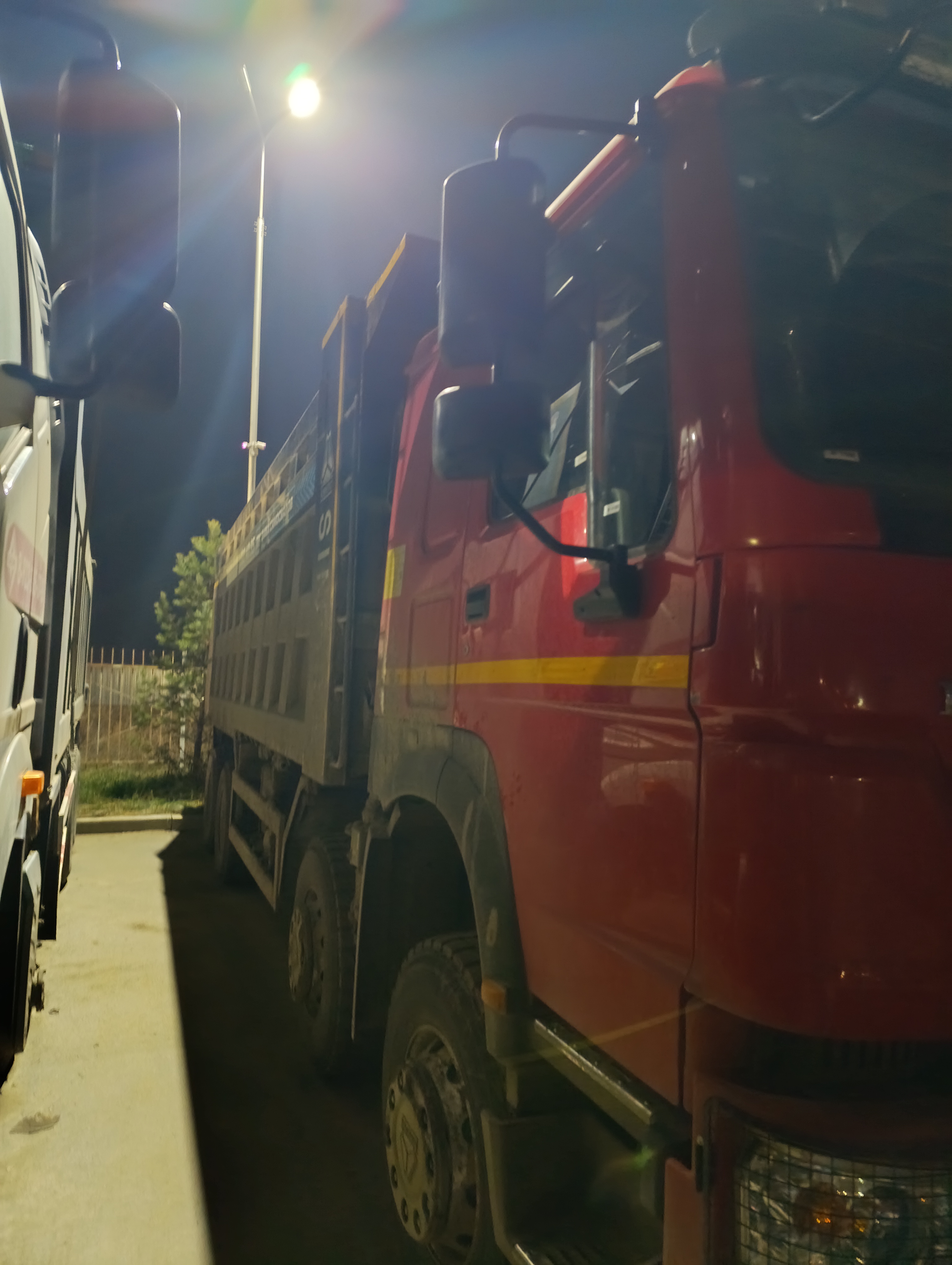 ZZ* 8x4 Самосвал