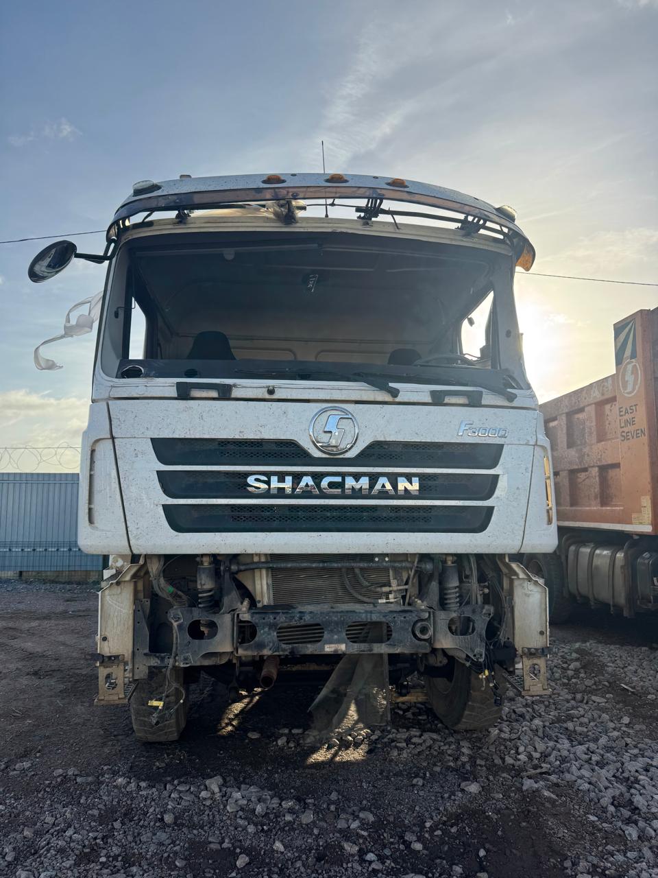 SX* 6x4 Самосвал