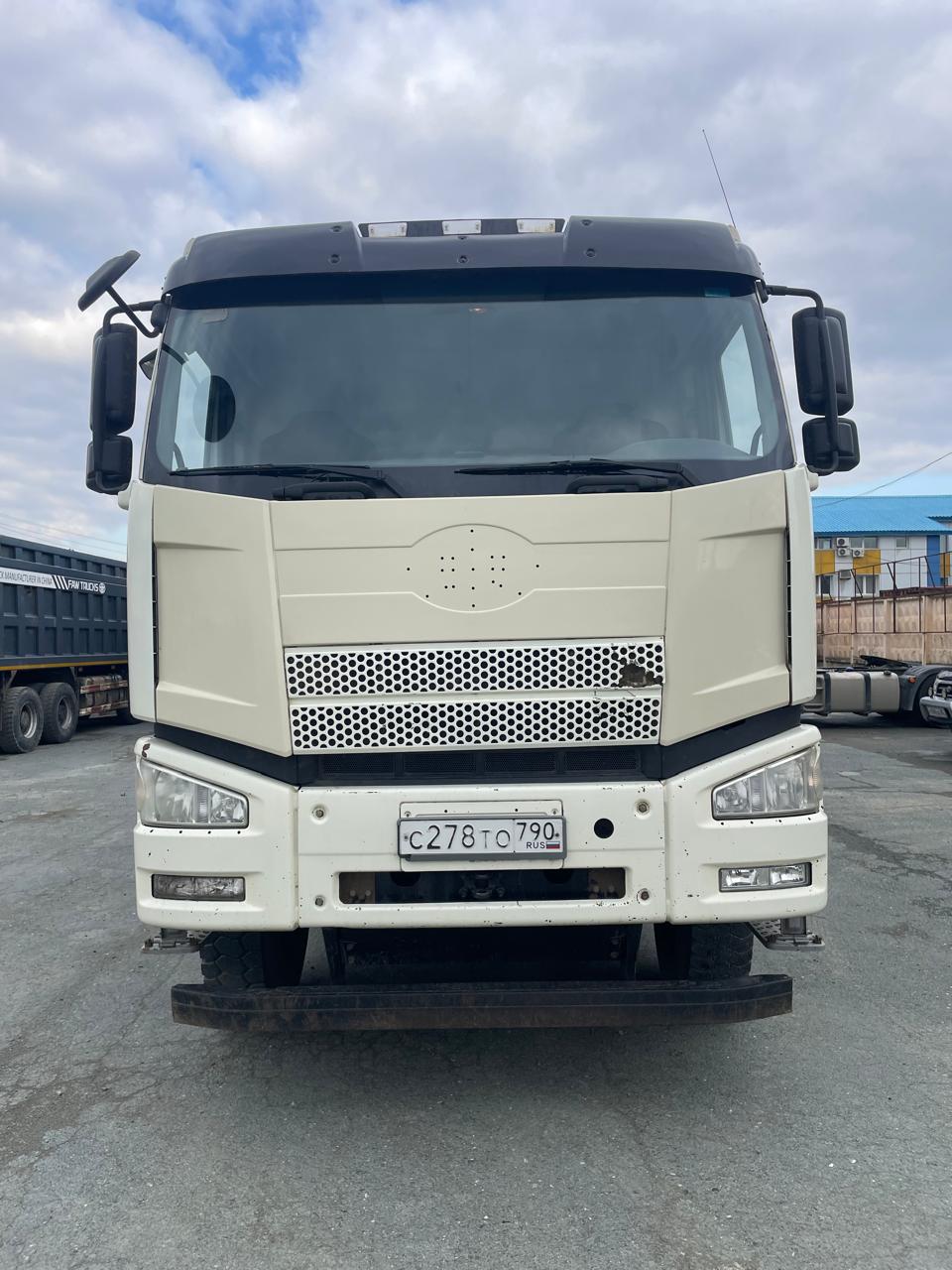 J6 8x4 Самосвал