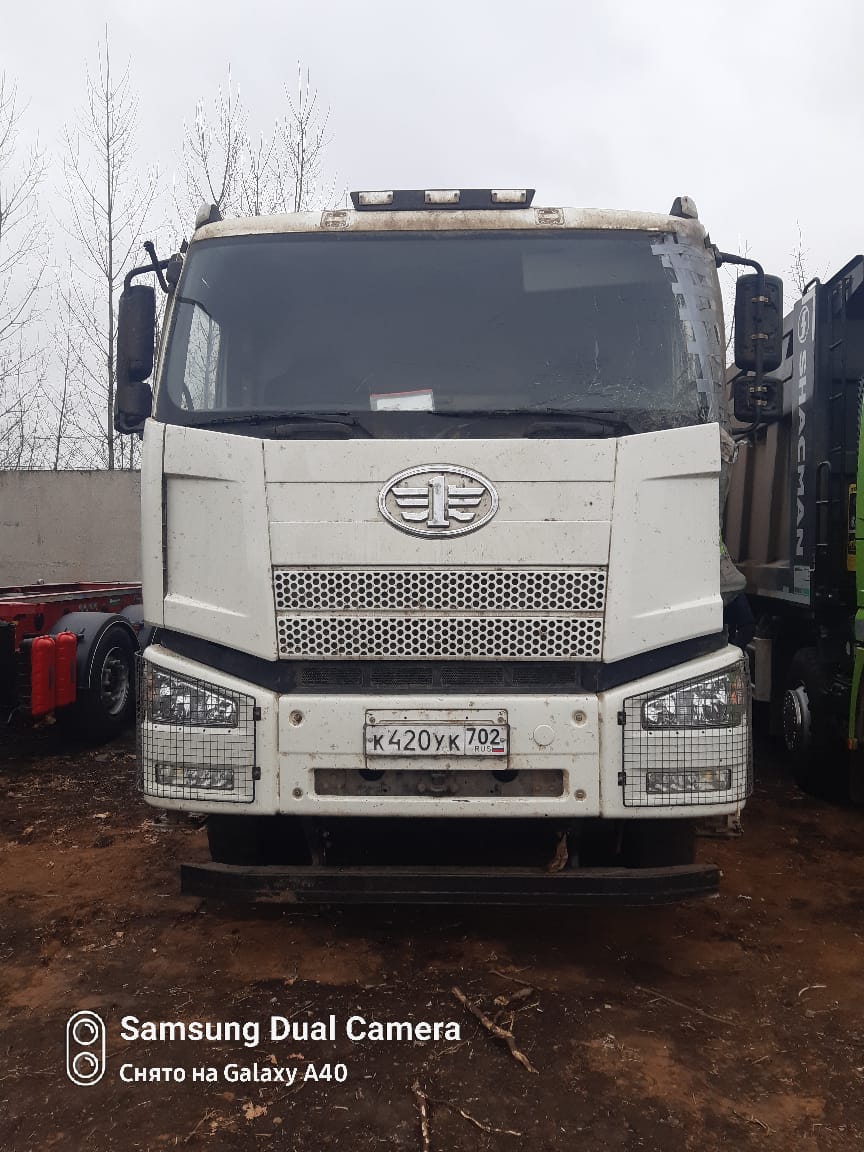 J6 8x4 Самосвал