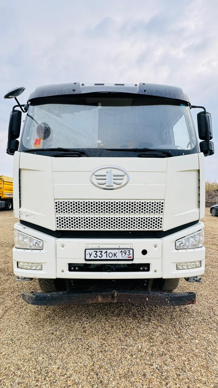 J6 8x4 Самосвал