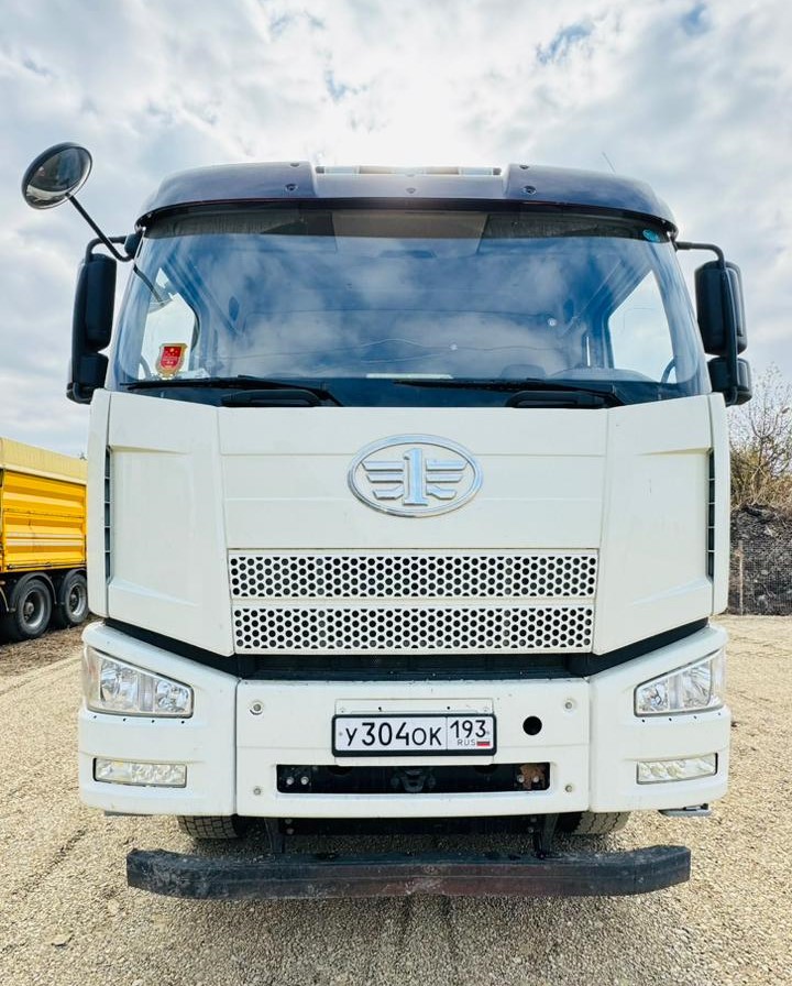 J6 8x4 Самосвал