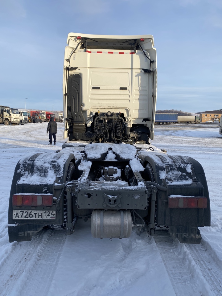 C7H 4x2 Седельный тягач