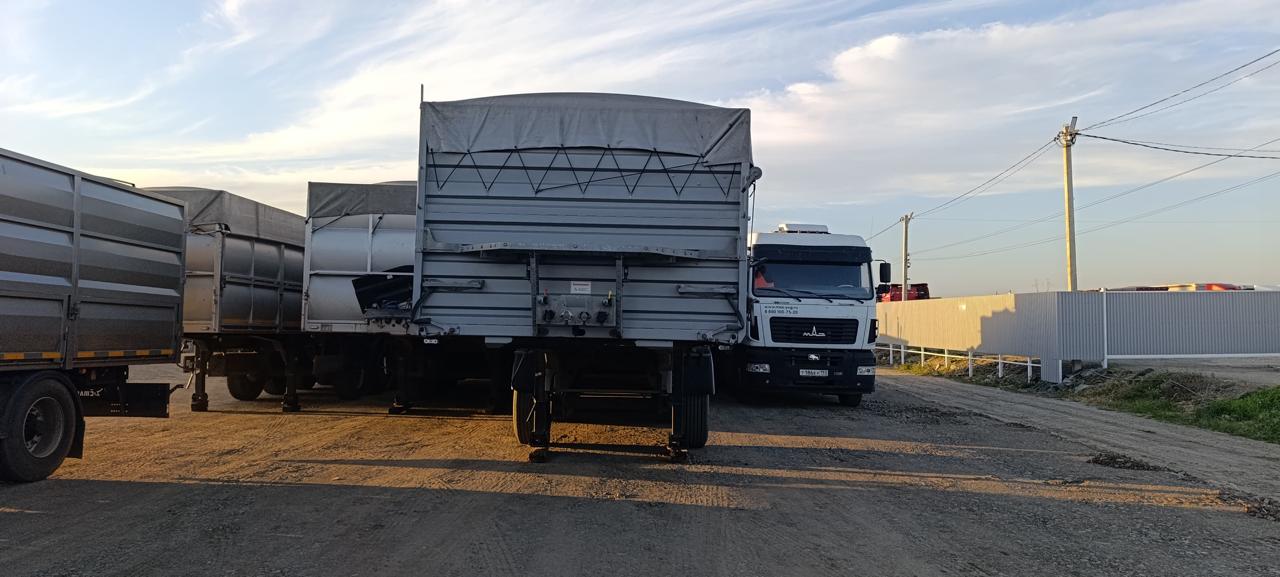9142* Полуприцеп зерновоз