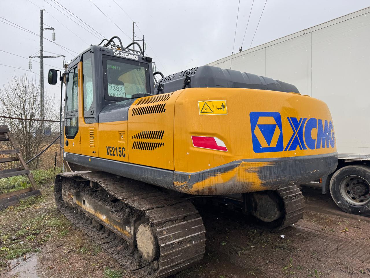 XE215 Экскаватор
