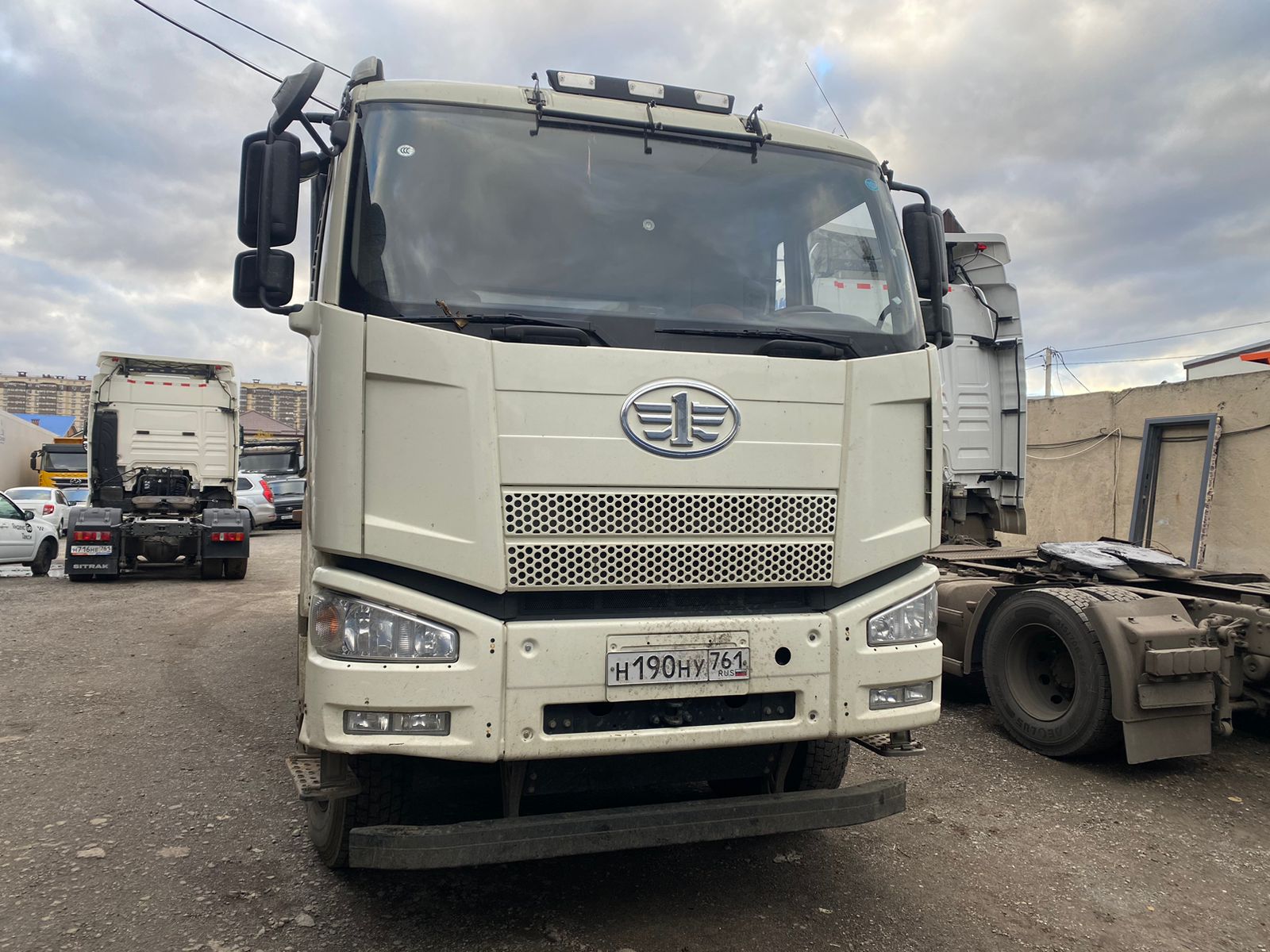 J6 6x4 Самосвал