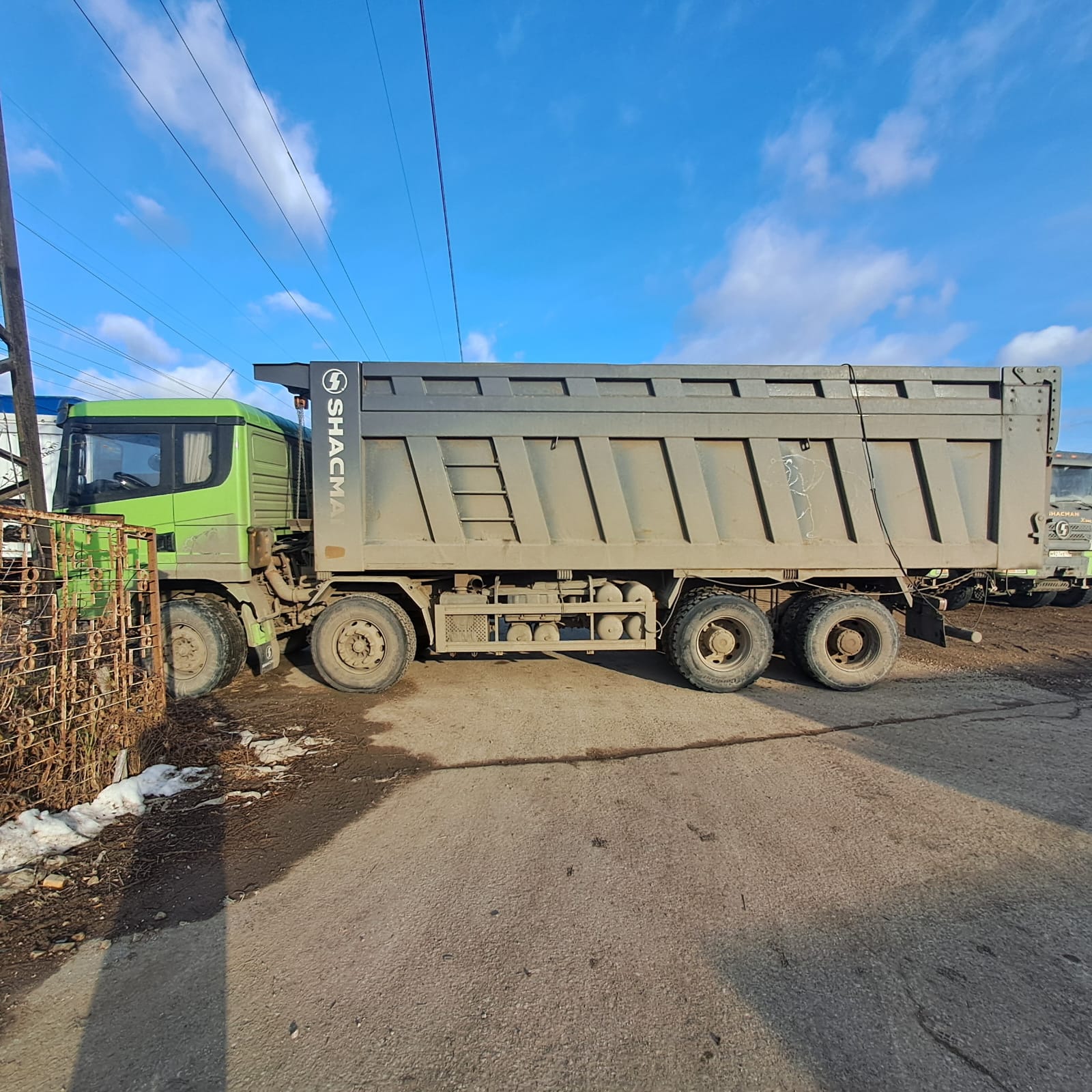 SX* 8x4 Самосвал