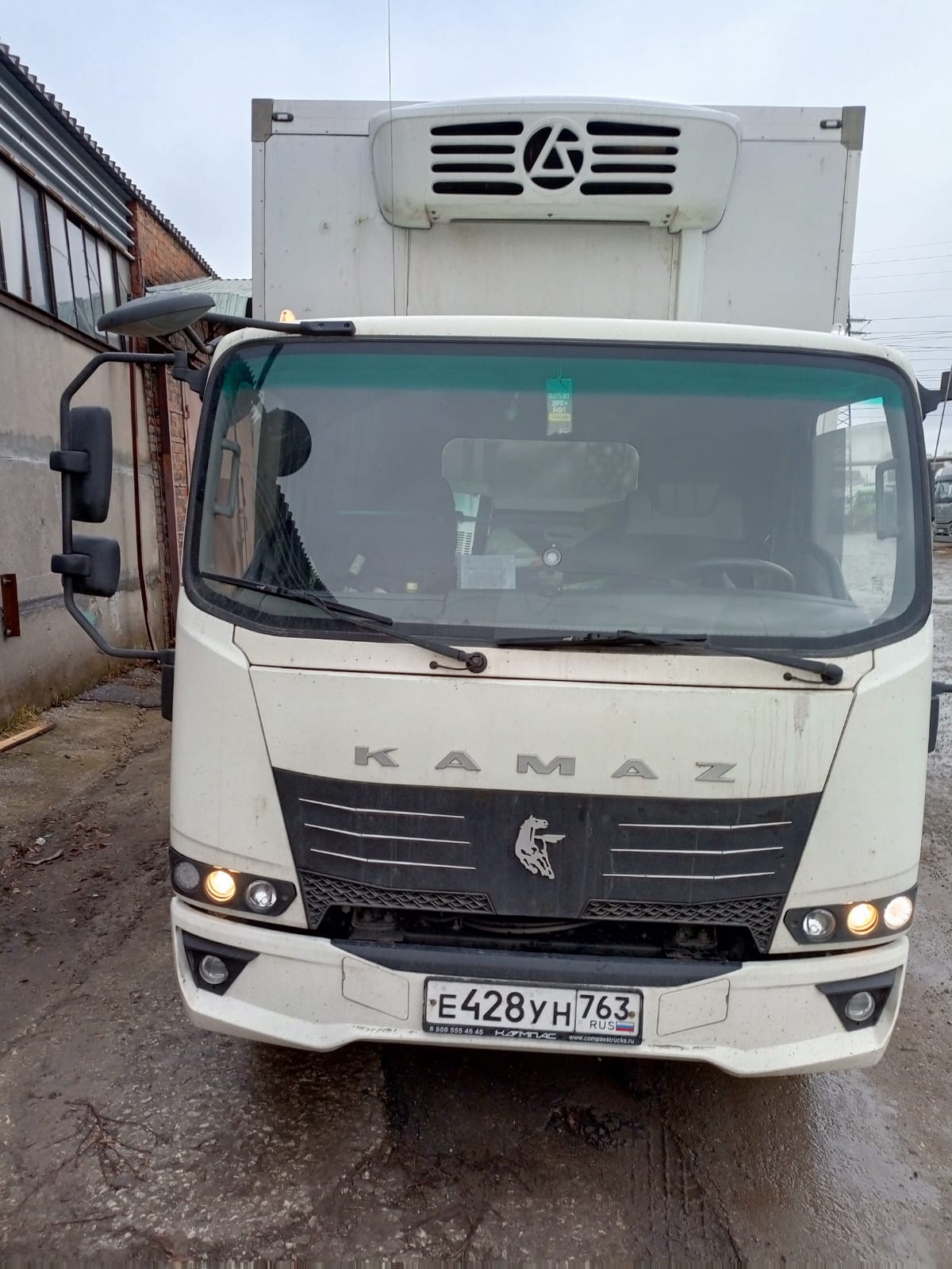 38781* на шасси КамАЗ 43089 4x2 Изотермический/рефрижератор
