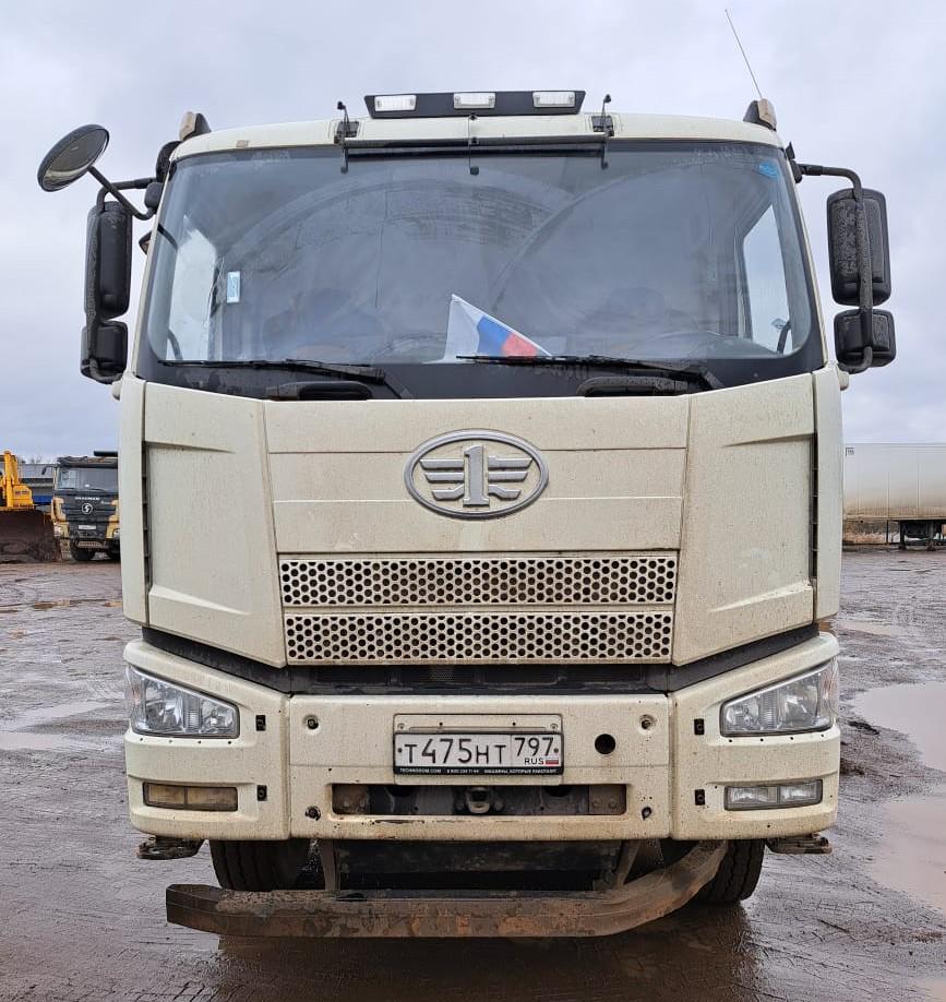 J6 8x4 Самосвал