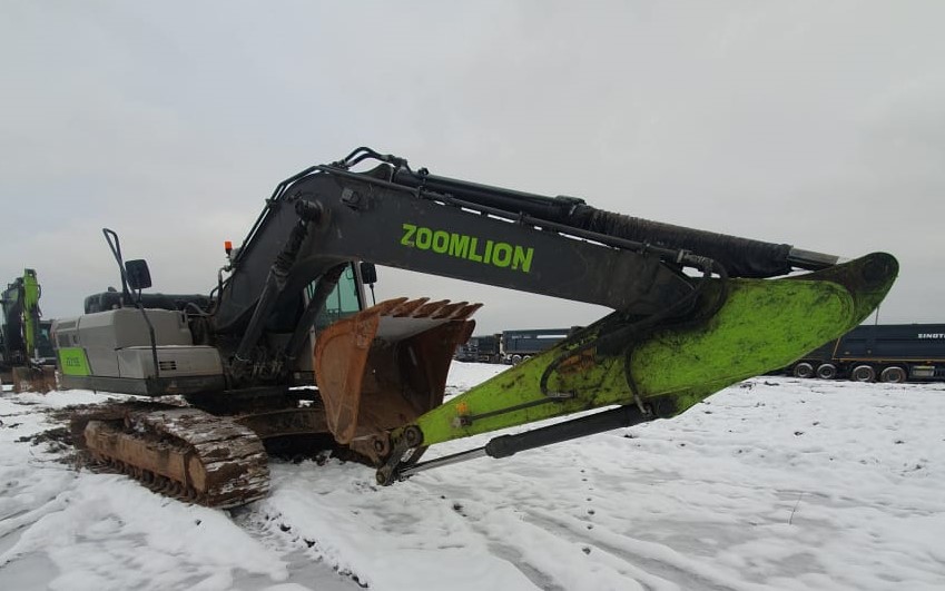 ZE215 Экскаватор
