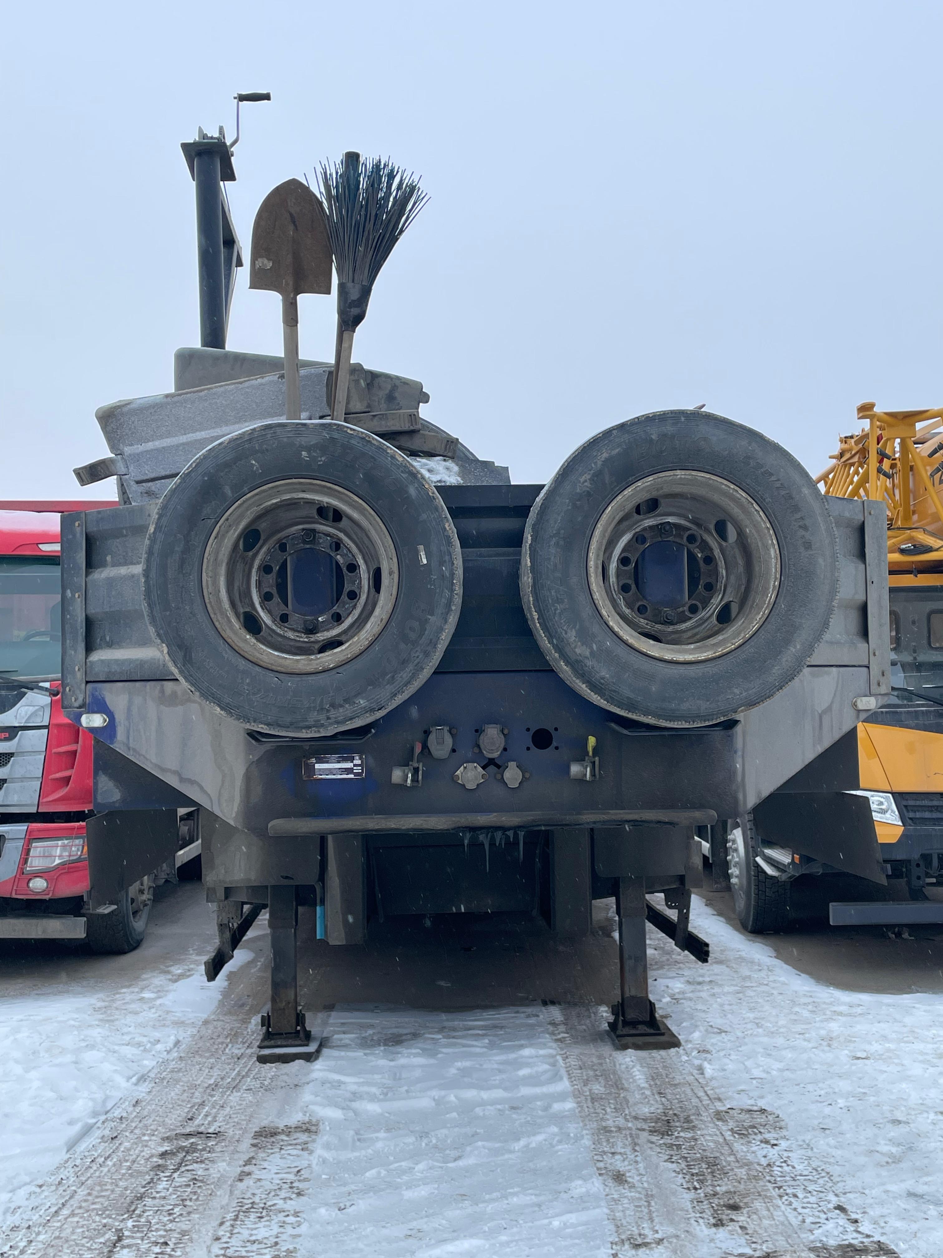 9438* Полуприцеп тяжеловоз 4 оси