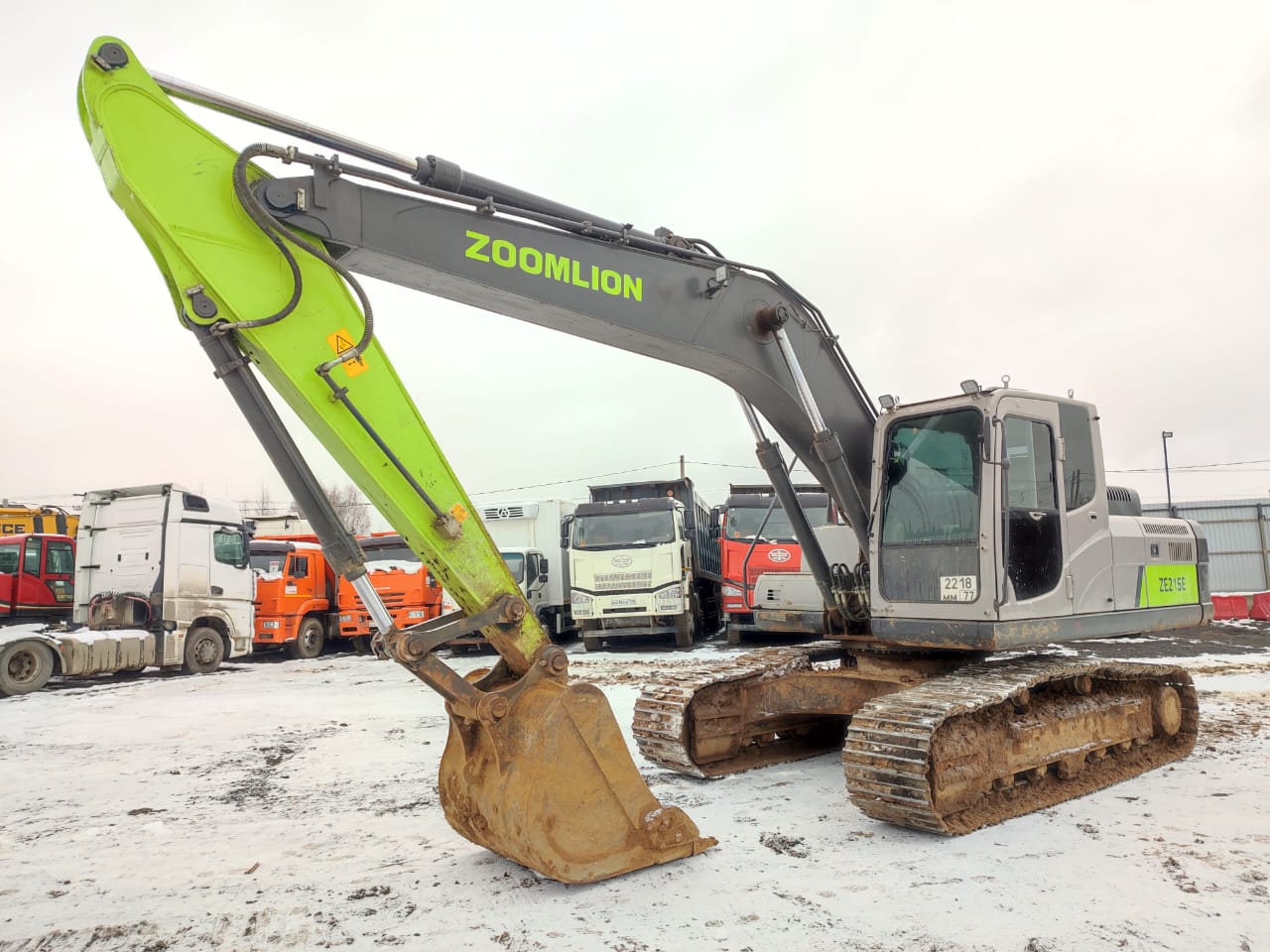 ZE215 Экскаватор