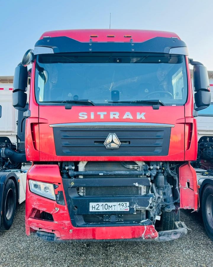 C7H 4x2 Седельный тягач