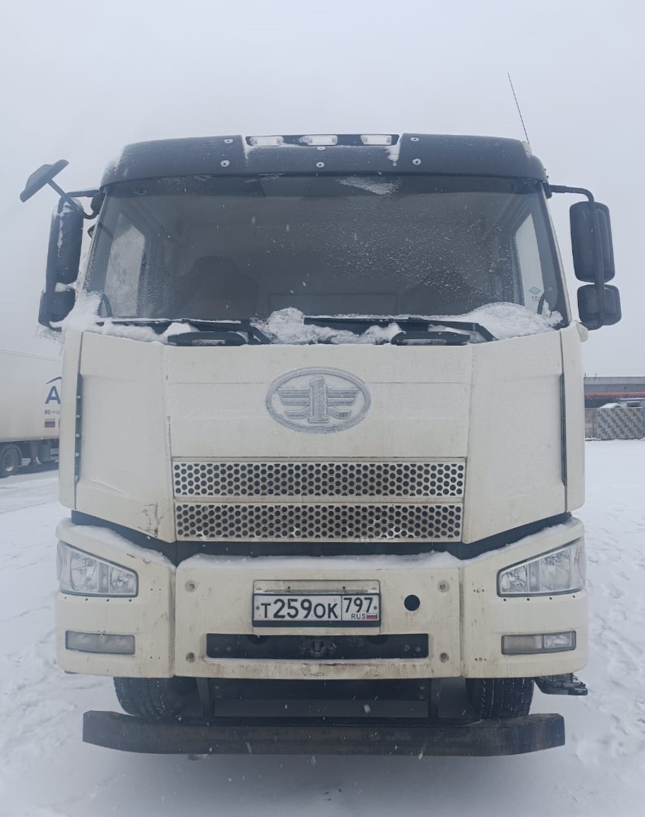 J6 8x4 Самосвал