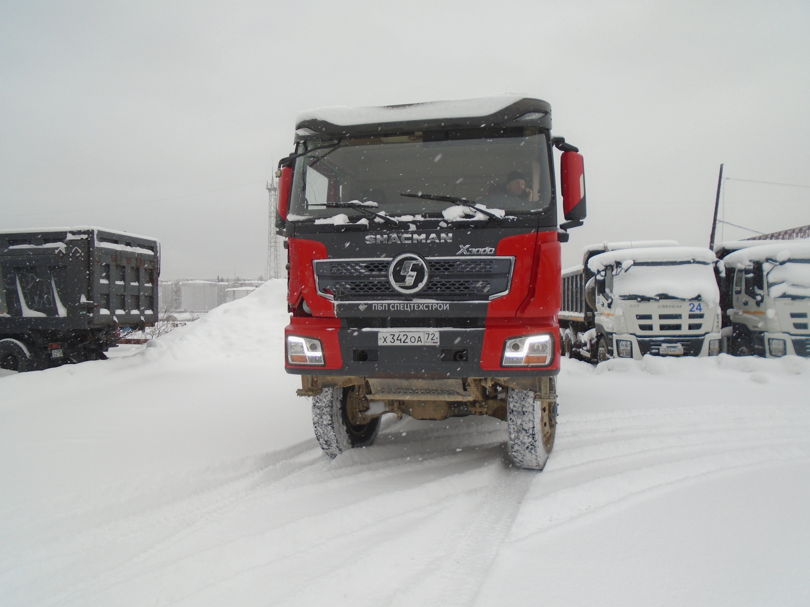 SX* 6x6 Самосвал
