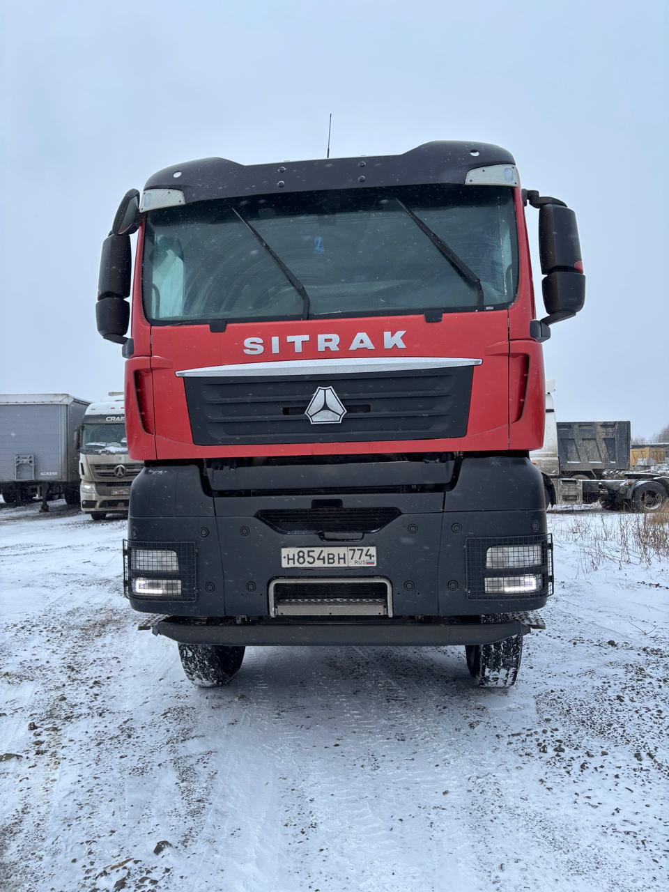 C7H 8x4 Самосвал
