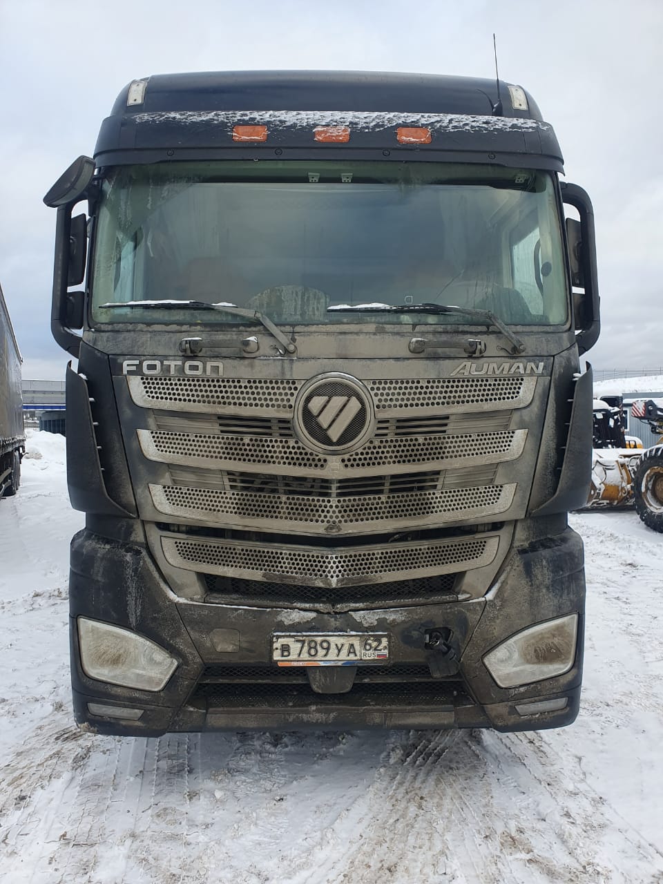 AUMAN 4x2 Седельный тягач