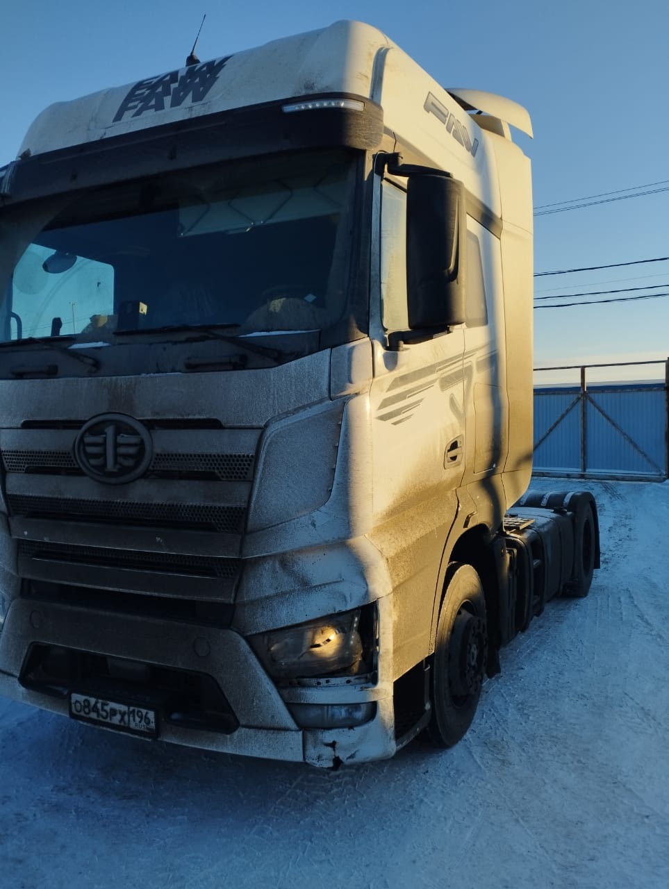 J7 4x2 Седельный тягач