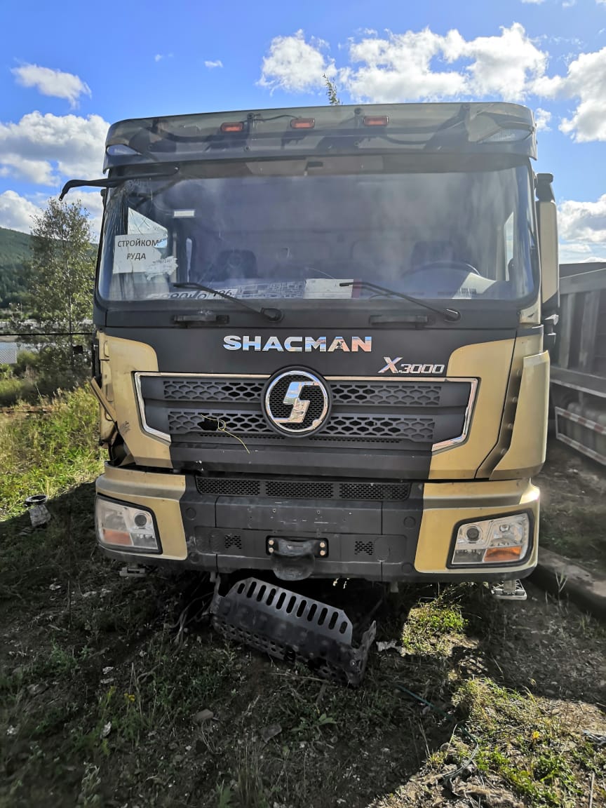 SX* 8x4 Самосвал