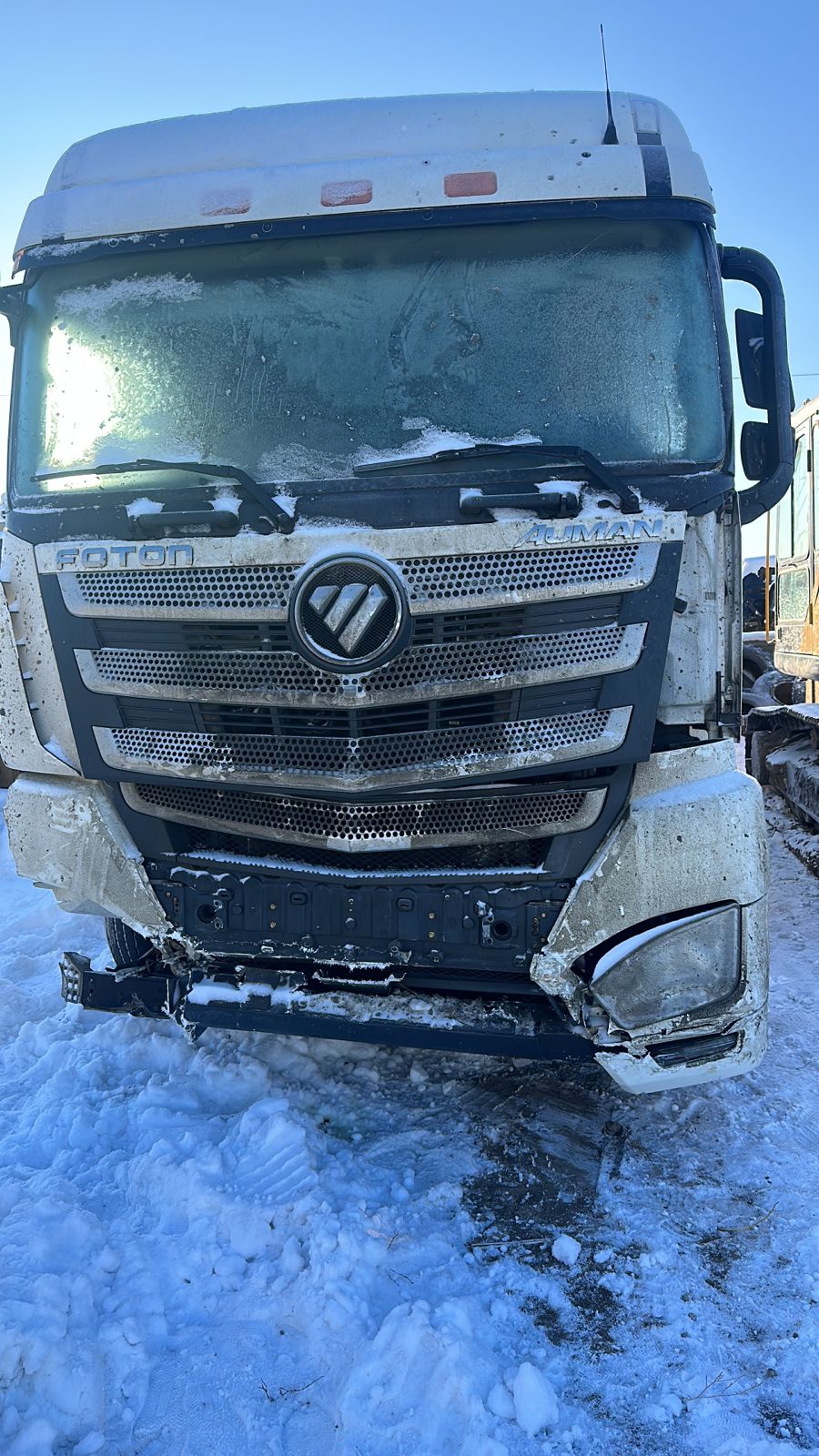 AUMAN 4x2 Седельный тягач