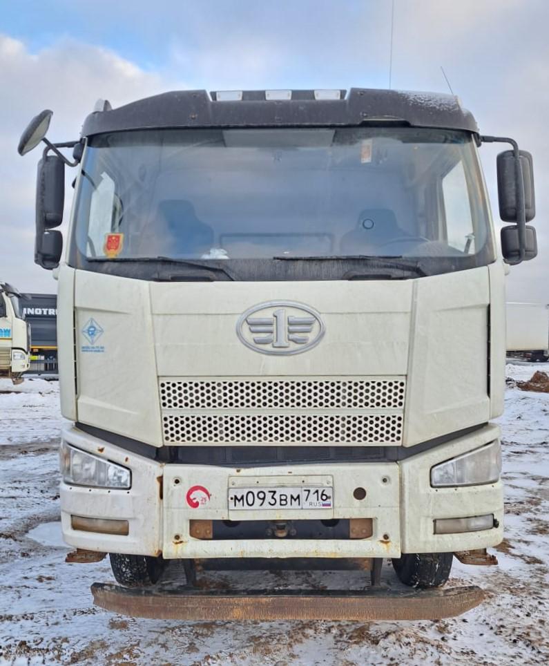 J6 8x4 Самосвал
