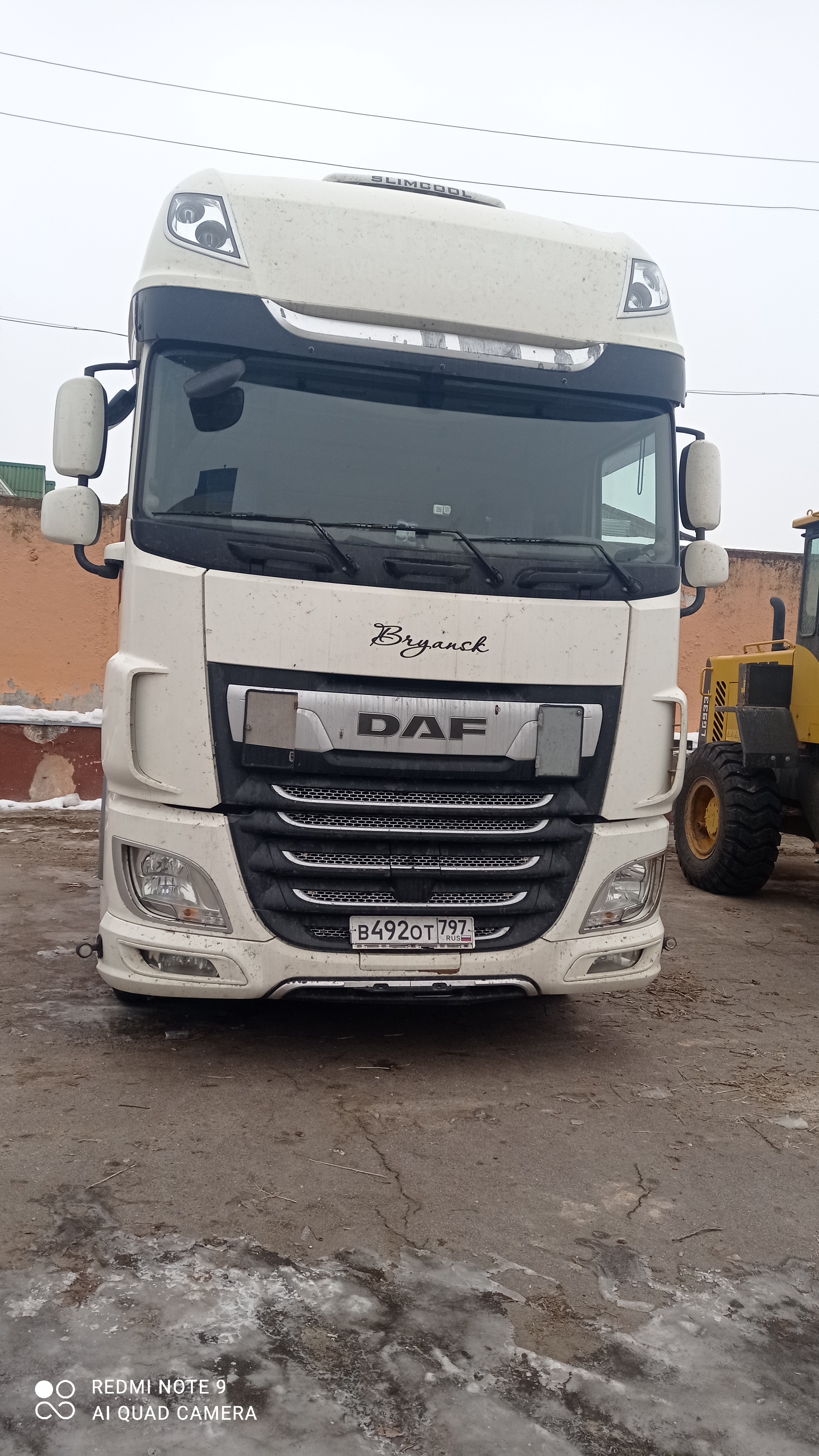 XF 6x2 Седельный тягач