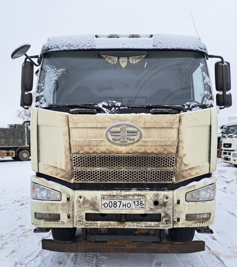 J6 8x4 Самосвал