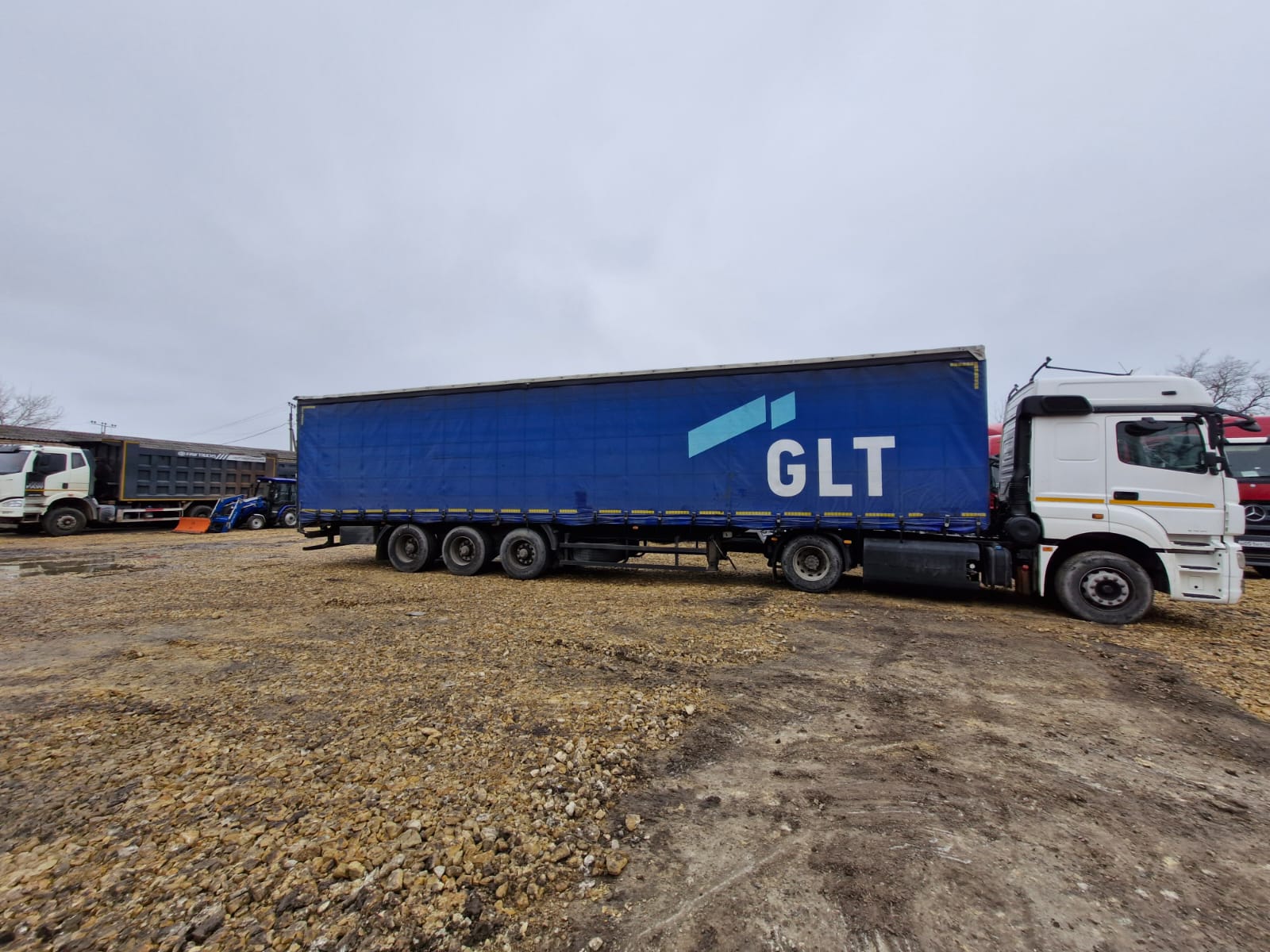 97461 Полуприцеп бортовой