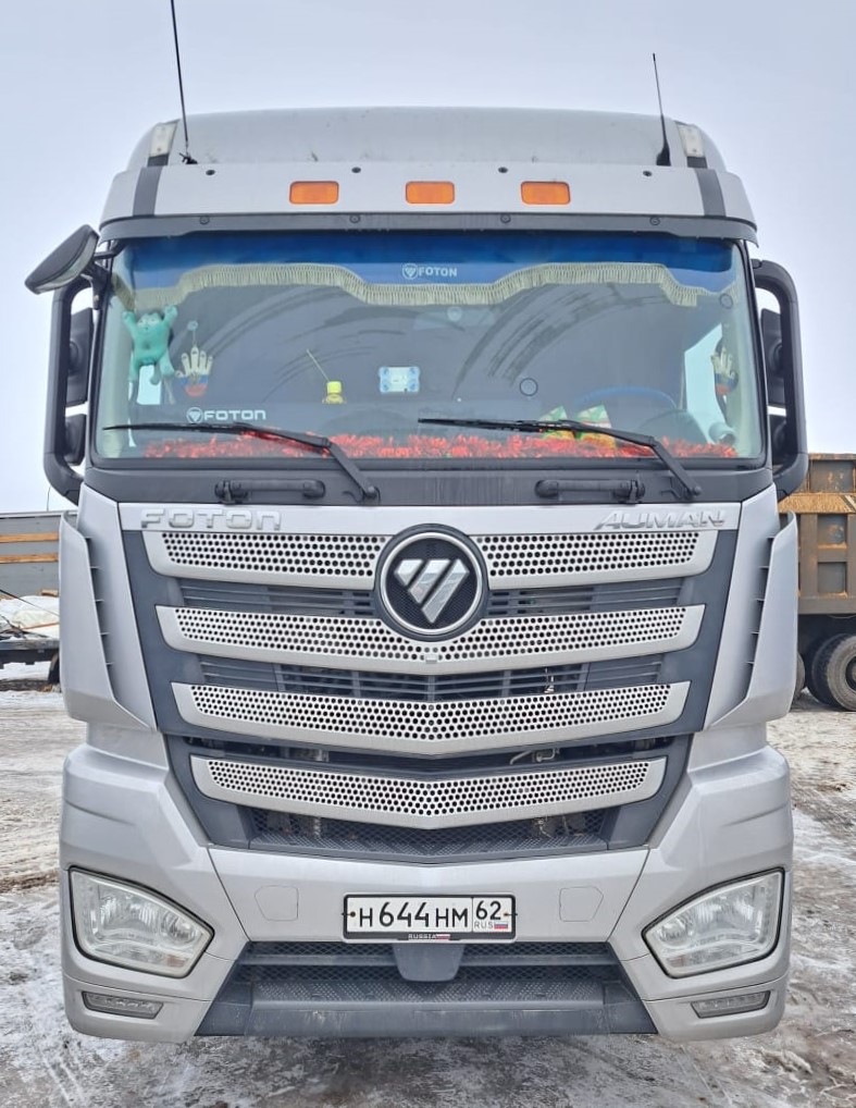 AUMAN 4x2 Седельный тягач