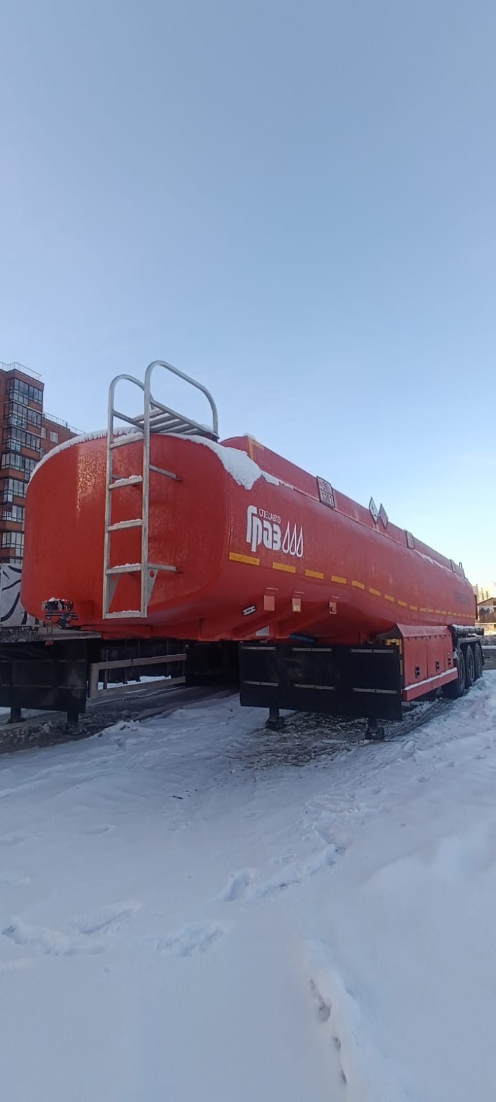 9122* Полуприцеп цистерна