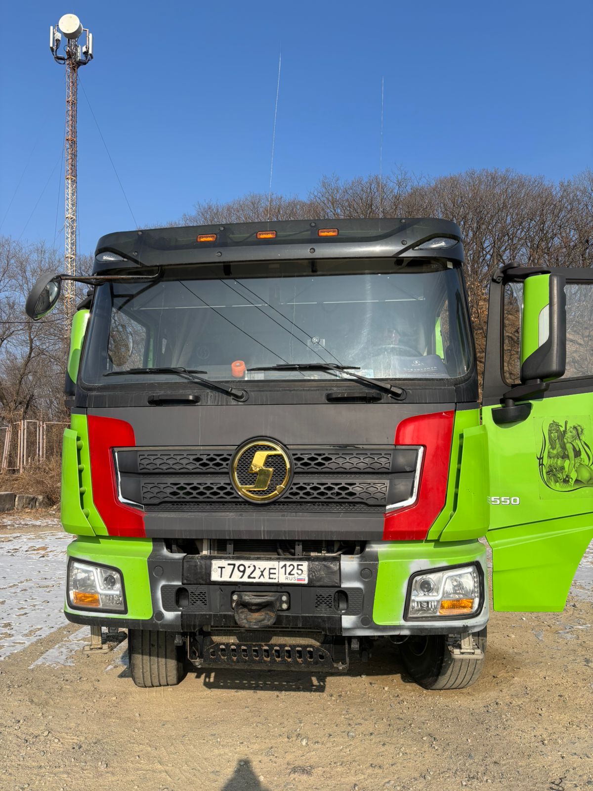 SX* 8x4 Самосвал