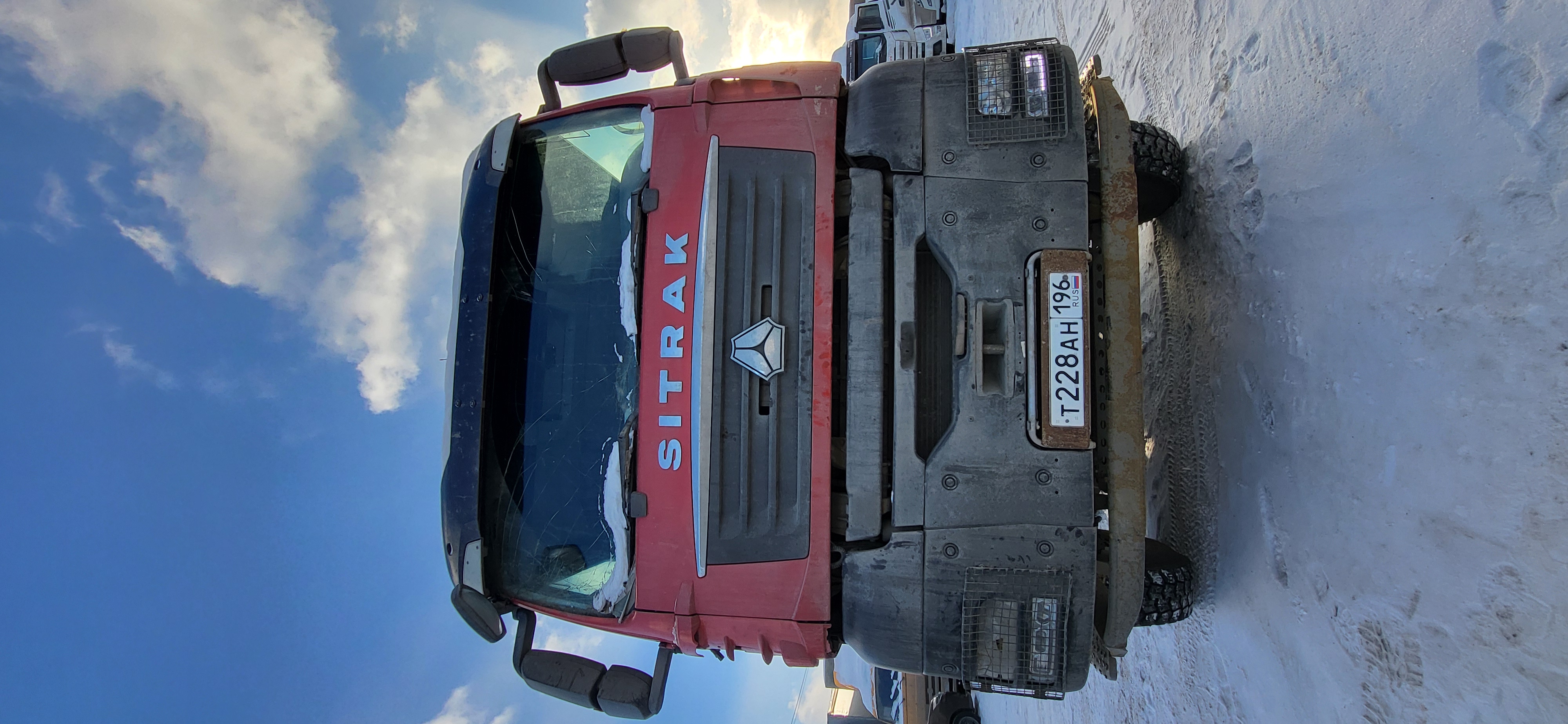 C7H 8x4 Самосвал