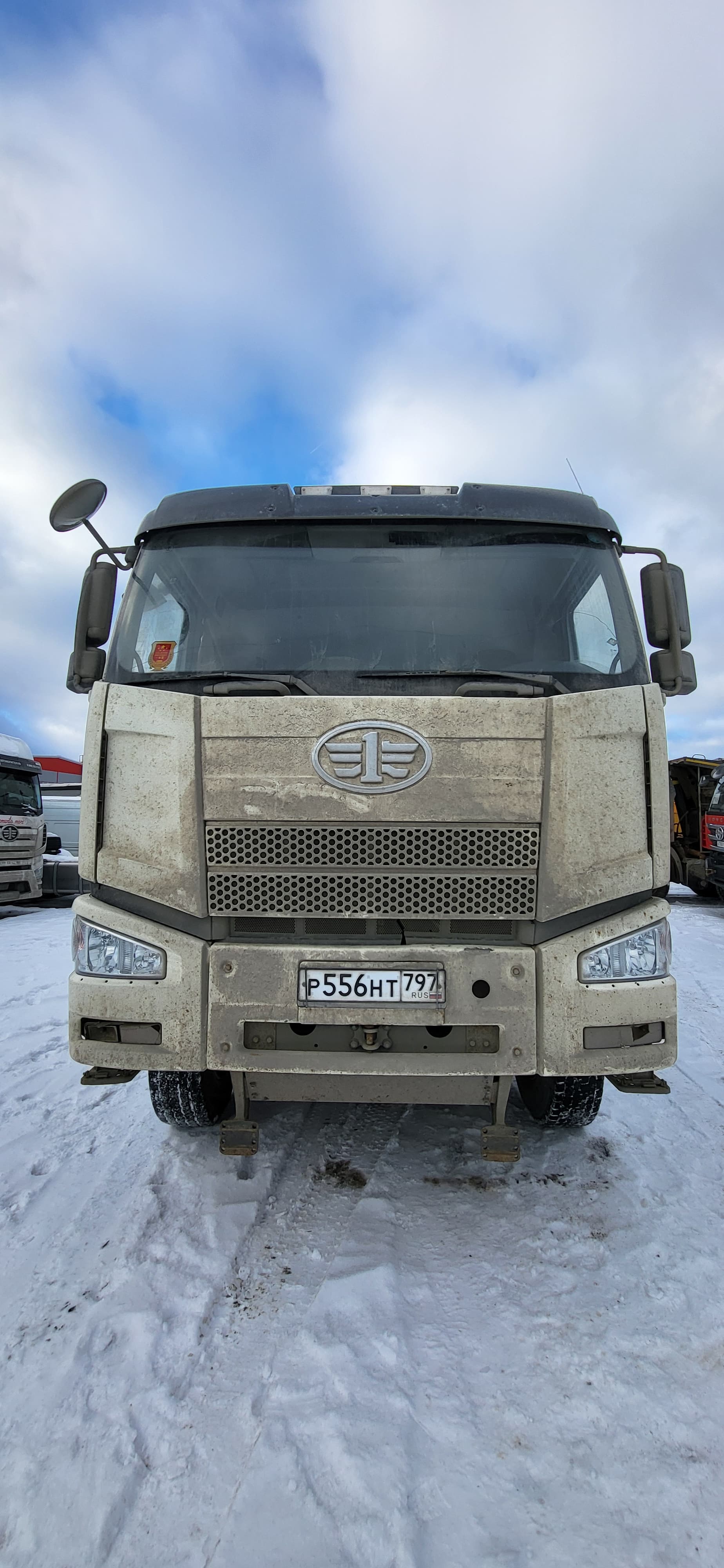 6589* на шасси FAW CA 3310 8x4 Самосвал