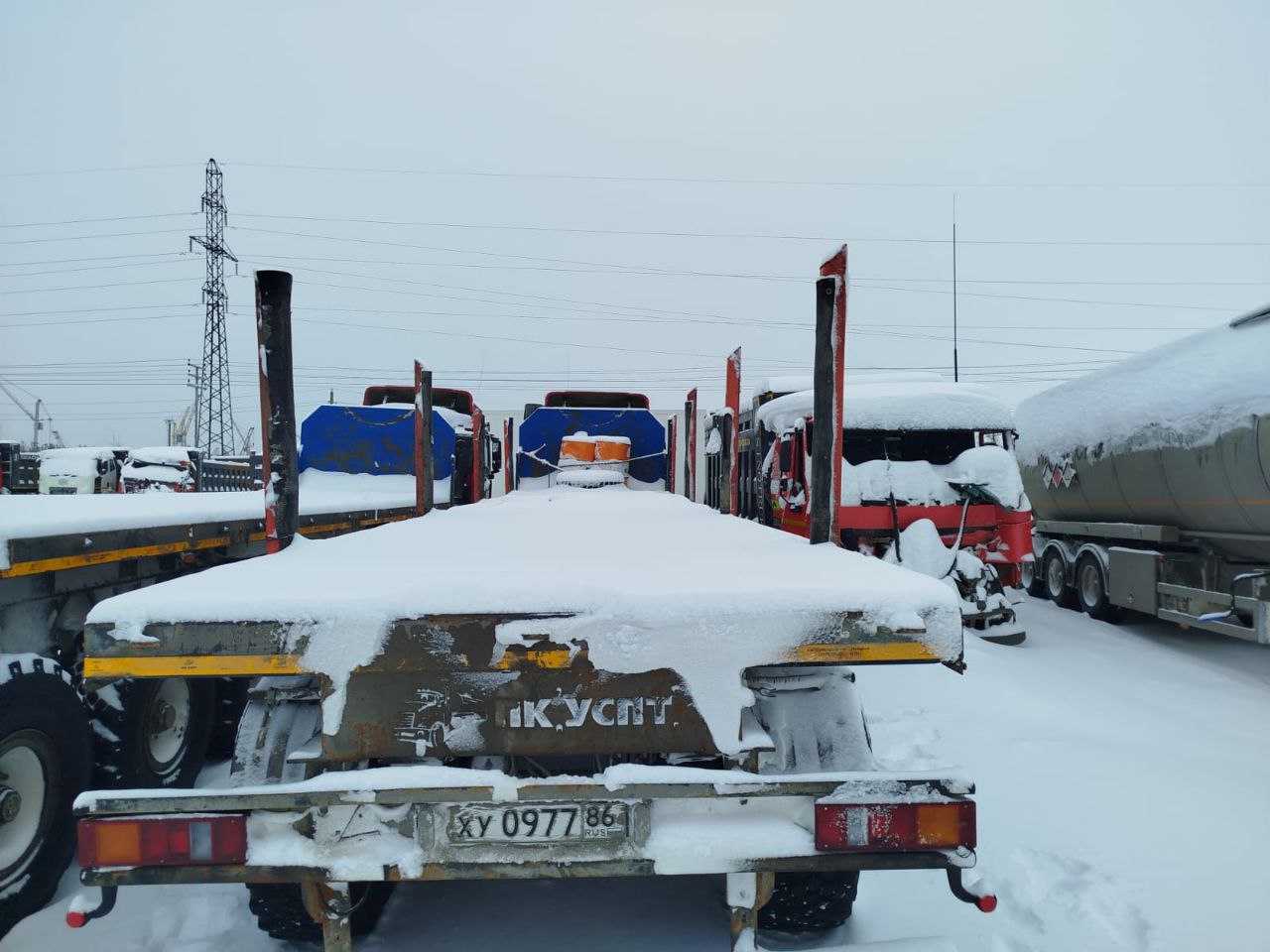 4679* Полуприцеп бортовой