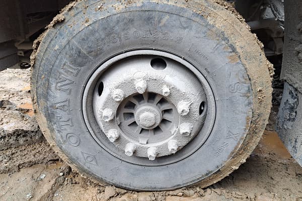 SX* 8x4 Самосвал