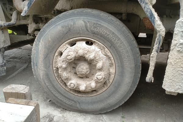 SX331863366 Самосвал  8х4