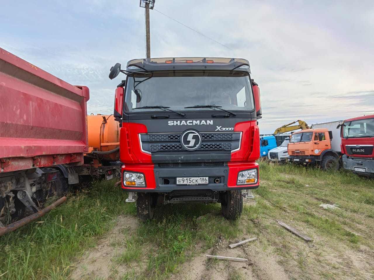 SX* 6x6 Самосвал
