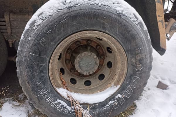 6589* на шасси Isuzu Giga (CYZ) 6x4 Самосвал
