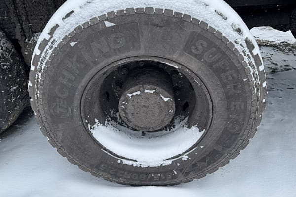 SX* 8x4 Самосвал
