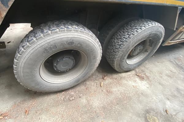 J6 8x4 Самосвал