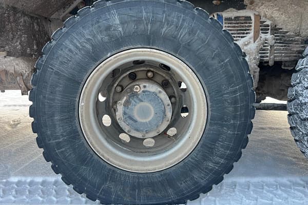 J6 8x4 Самосвал