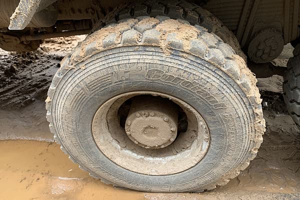 J6* 6x6 Самосвал