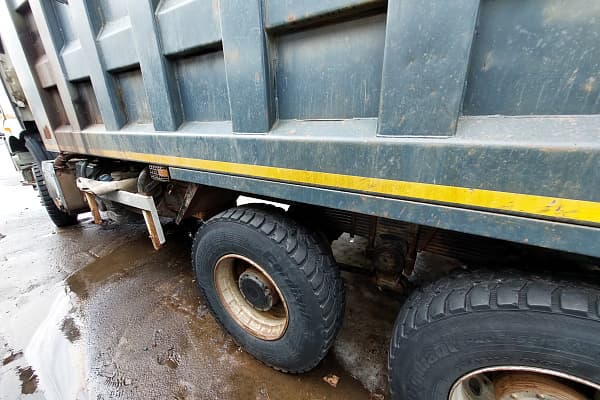 CA 3250 6x4 Самосвал